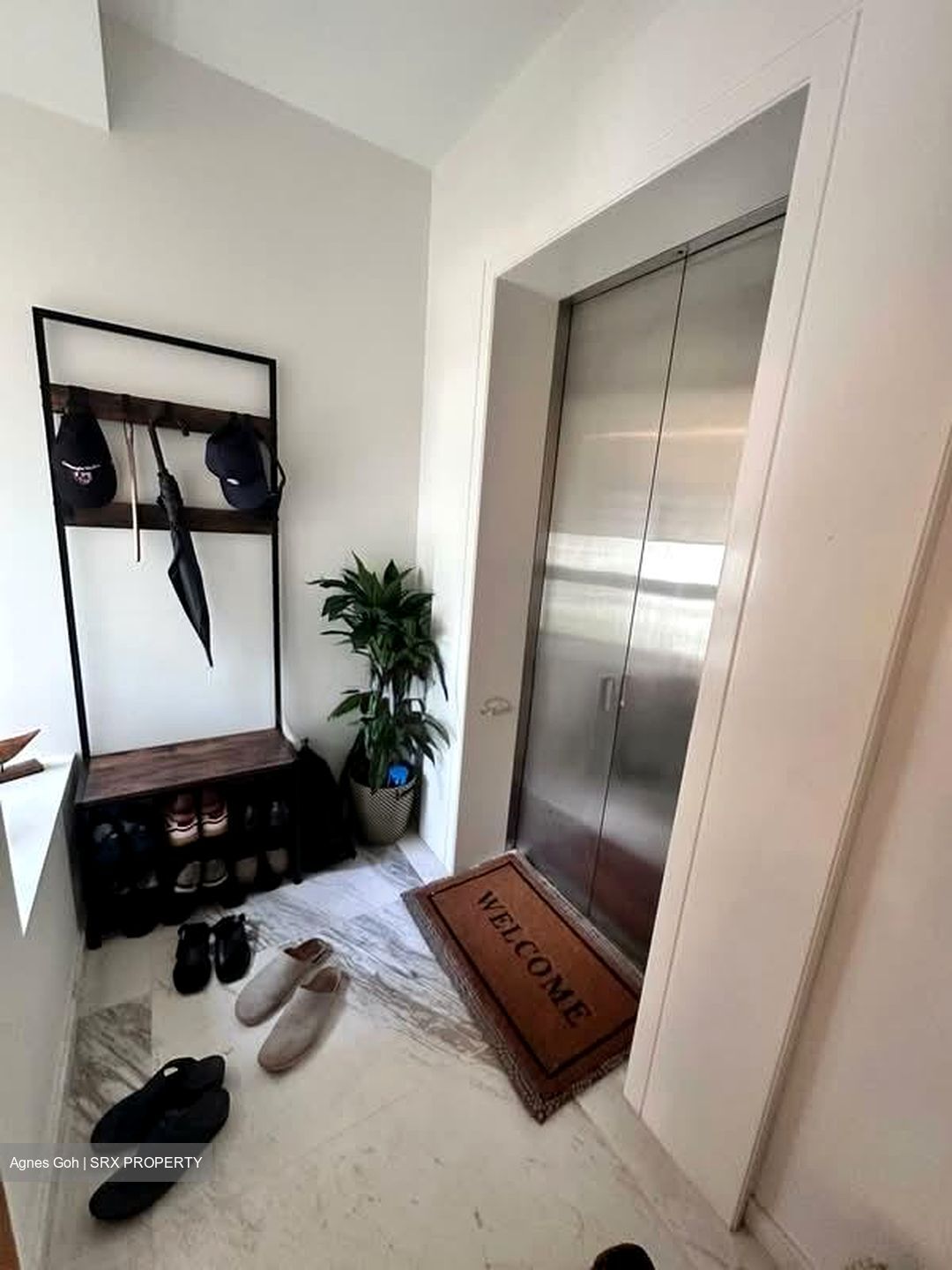 Suites @ Cairnhill (D9), Apartment #582463651